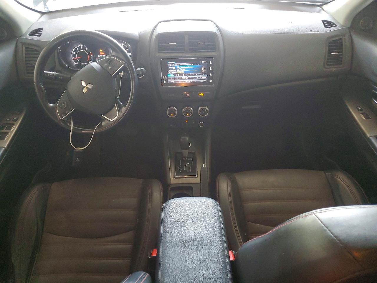 2018 Mitsubishi Outlander VIN JA4AR3AW2JU000844 COPART salvage auction — Minor Dent/Scratches, KY - CERTIFICATE OF TITLE, sold $3,450 on 2026-09-14 (photo 8)