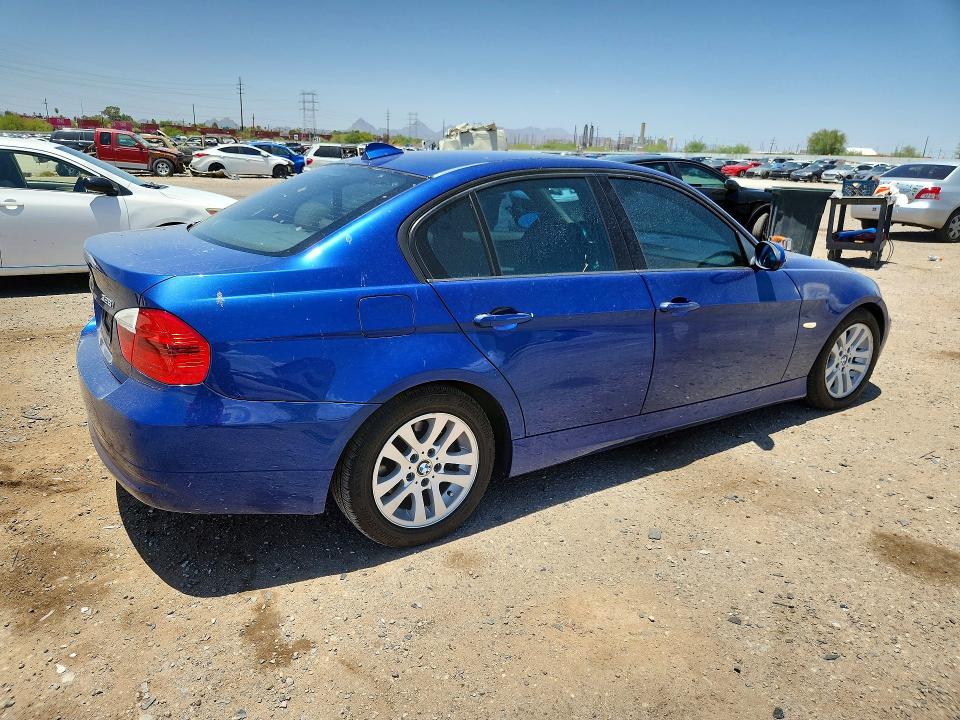 2007 BMW 3er VIN WBAVC53557FZ72313 COPART salvage auction — MECHANICAL, Az - Cert Of Title - Salvage, sold $175 on 2026-07-17 (photo 3)