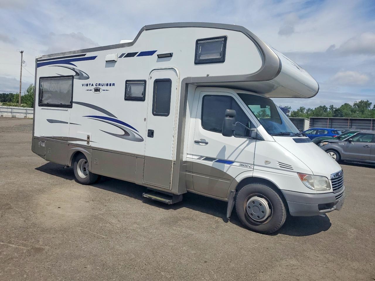 2006 Frht Sprinter VIN WDPPD944165901449 COPART salvage auction — Rear End, WA - VEHICLE CERT OF OWNERSHIP-TITL, sold $16,300 on 2026-07-07 (photo 1)
