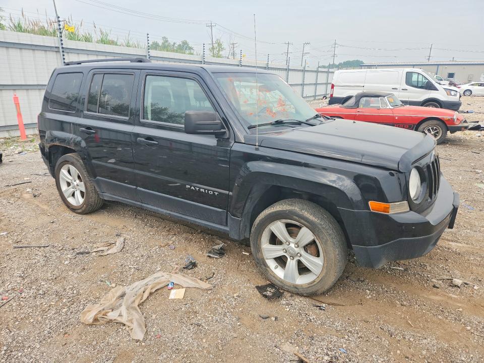 2012 Jeep Liberty (patriot) VIN 1C4NJRFB8CD537518 COPART salvage auction — MINOR DENT/SCRATCHES, Il - Salvage Certificate, sold $375 on 2026-07-29 (photo 4)