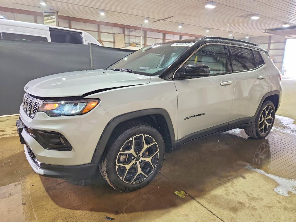 2025 Jeep Compass VIN 3C4NJDCN8ST621638 COPART salvage auction — FRONT END, IL - CERTIFICATE OF TITLE, sold $12,100 on 2026-07-27 (photo 1)