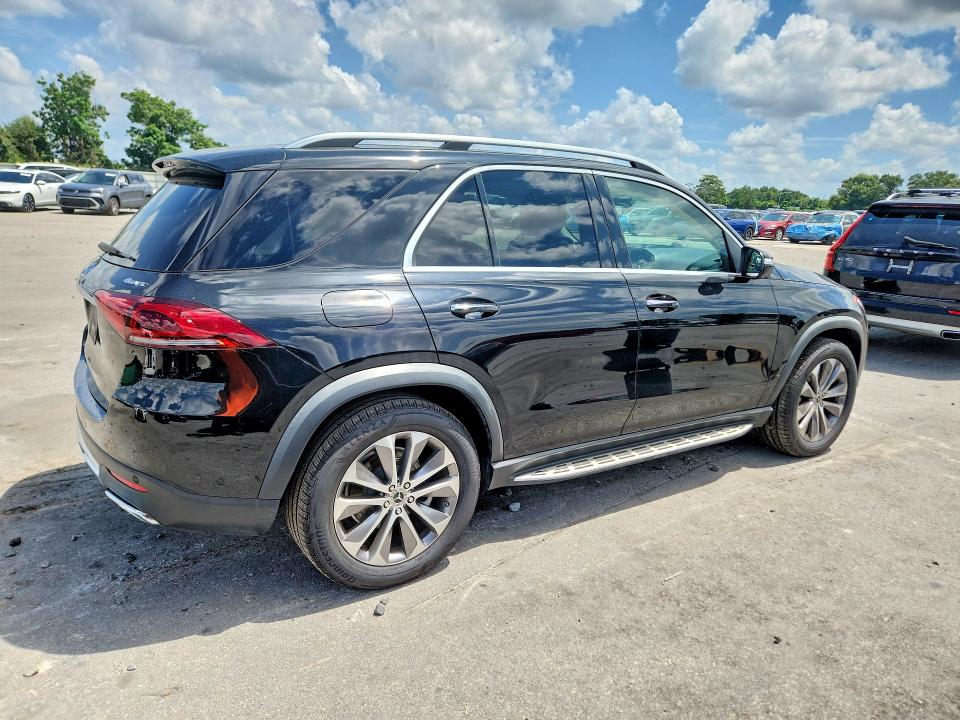 2021 Mercedes-benz Gle VIN 4JGFB4KE6MA435766 COPART salvage auction — MINOR DENT/SCRATCHES, MT - CERTIFICATE OF TITLE (P), sold $22,500 on 2026-07-30 (photo 3)