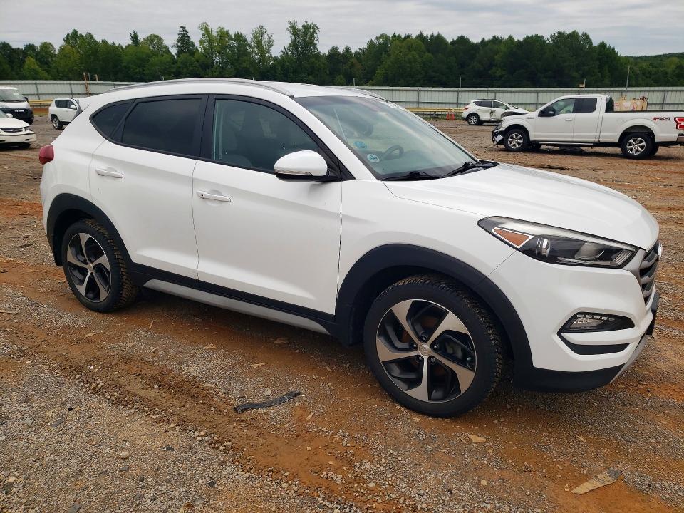 2017 Hyundai Tucson VIN KM8J3CA25HU401802 COPART salvage auction — MECHANICAL, Va - Certificate Of Title, sold $2,900 on 2026-07-31 (photo 4)