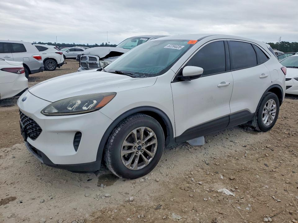 2020 Ford Escape VIN 1FMCU0G61LUB66449 COPART salvage auction — NORMAL WEAR, Tx - Certificate Of Title (P), sold $5,000 on 2026-08-15 (photo 1)