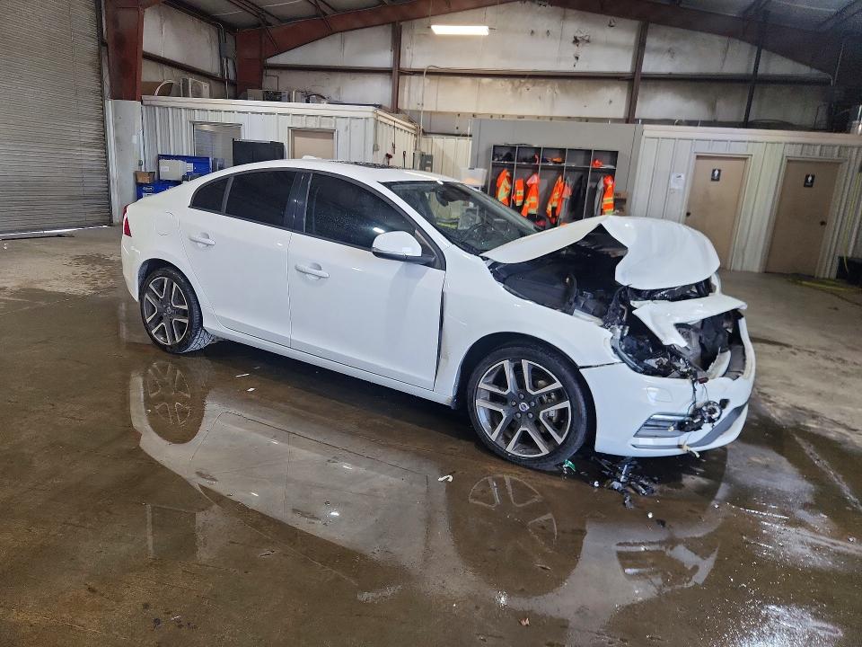 2018 Volvo S60 VIN YV140MTLXJ2450768 COPART salvage auction — FRONT END, Pa - Certificate Of Salvage, sold $375 on 2026-08-07 (photo 4)