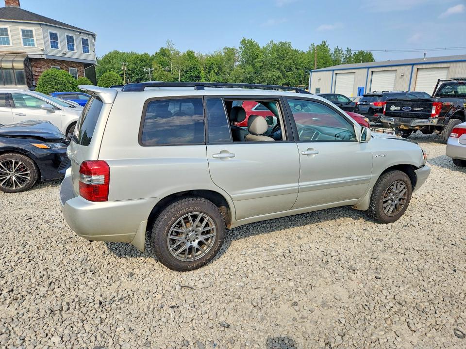 2004 Toyota Highlander VIN JTEEP21A440030835 COPART salvage auction — FRONT END, Ma - Cert Of Title-Reconstrctd Coll, sold $125 on 2026-07-29 (photo 3)