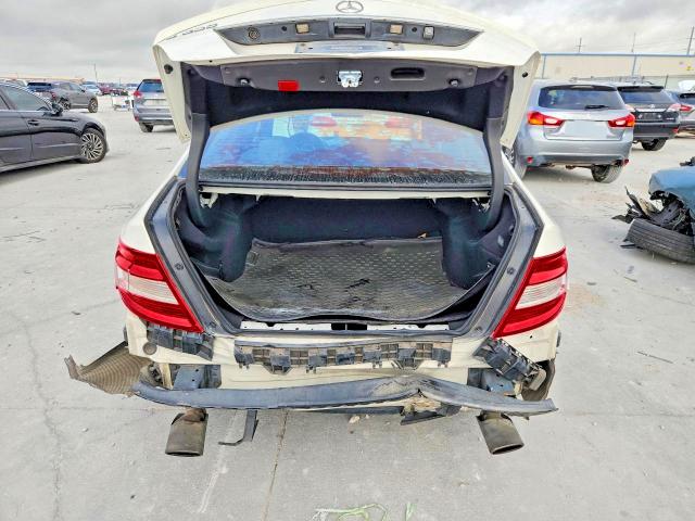 2010 Mercedes-benz C-klasse VIN WDDGF5GB7AR117207 COPART salvage auction — REAR END, Tx - Salvage Vehicle Title, sold $800 on 2026-07-31 (photo 6)