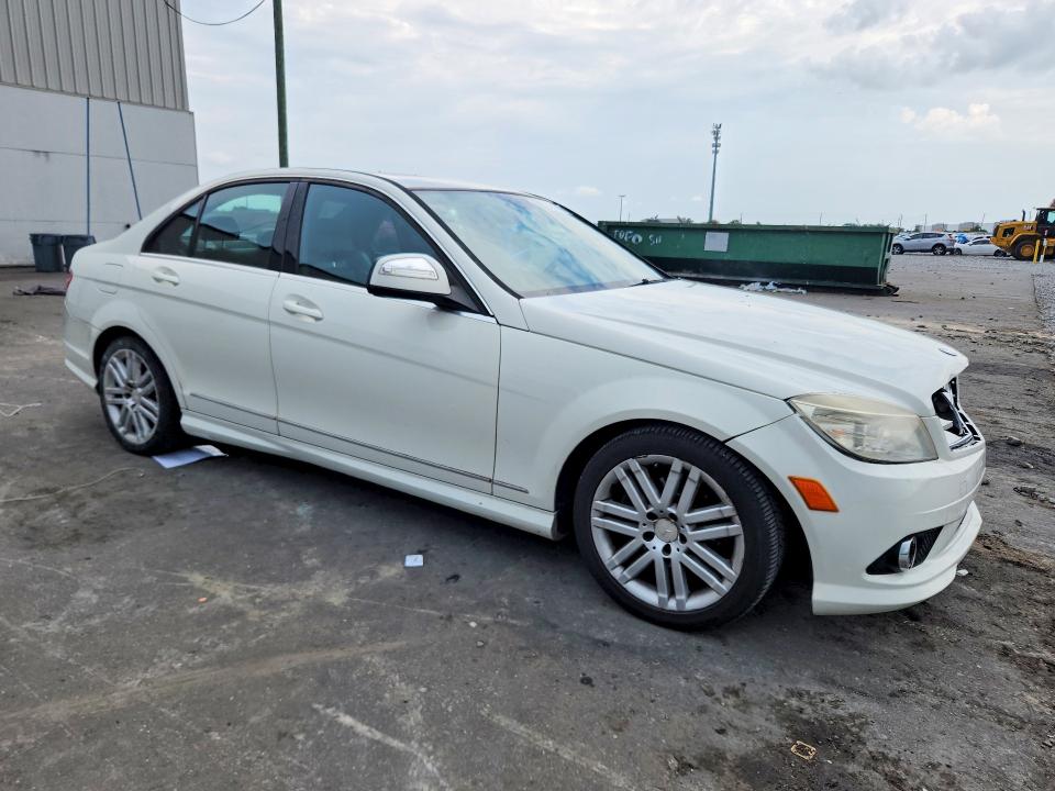 2008 Mercedes-benz C-klasse VIN WDDGF54X48R025000 COPART salvage auction — SIDE, Fl - Cert Of Title Slvg Rebuildable, sold $300 on 2026-08-12 (photo 4)