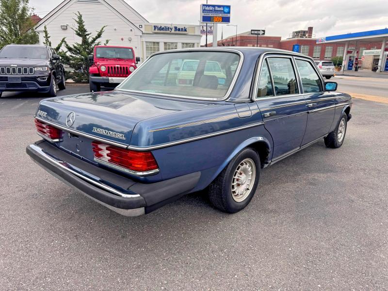 1984 Mercedes-benz 300 VIN WDBAB33A9EA038539 COPART salvage auction — NORMAL WEAR, MA - CERTIFICATE OF TITLE (P), sold $1,150 on 2026-07-29 (photo 4)
