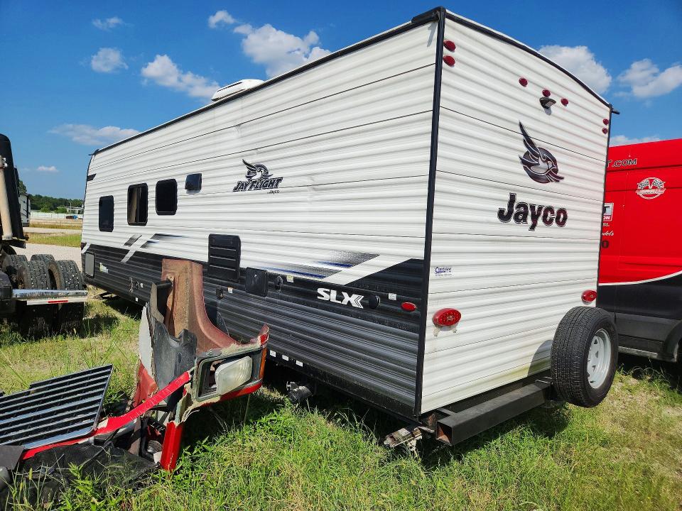 2022 Jaycee Travel trl VIN 1UJBJ0BN8N17V2514 COPART salvage auction — FRONT END, TX - SALVAGE VEHICLE TITLE (P), sold $3,550 on 2026-08-27 (photo 2)