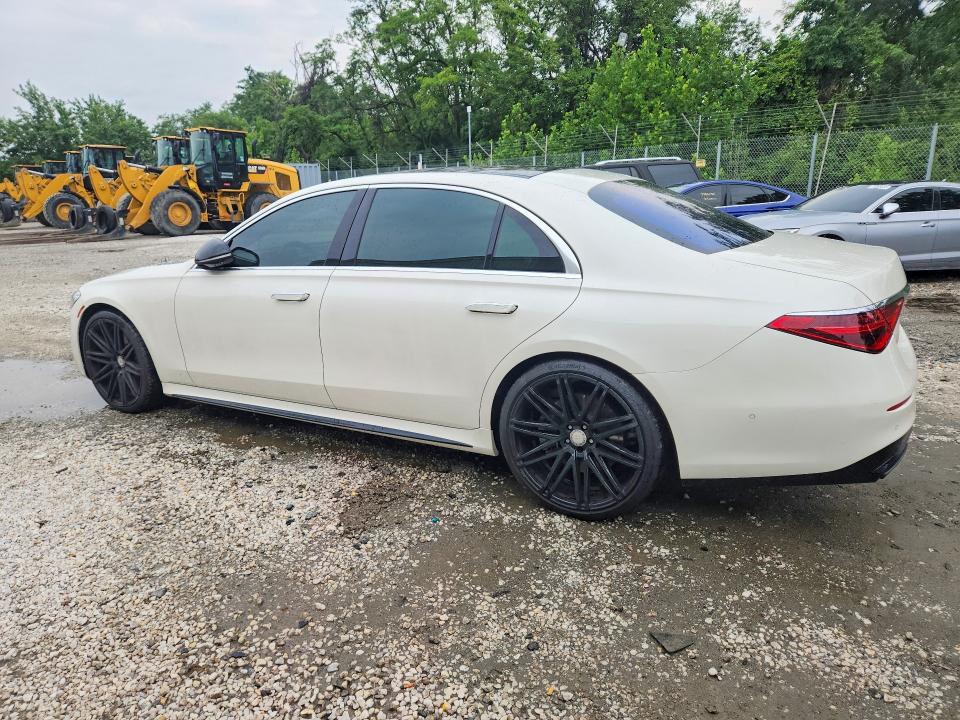 2022 Mercedes-benz VIN W1K6G7GB4NA070274 COPART salvage auction — MINOR DENT/SCRATCHES, Va - Certificate Of Title, sold $30,000 on 2026-07-16 (photo 2)
