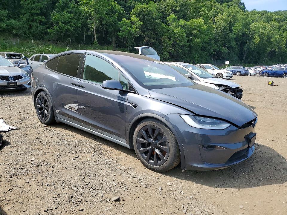 2022 Tesla Model x VIN 7SAXCDE50NF345395 COPART salvage auction — MINOR DENT/SCRATCHES, Ny - Mv-907A Salvage Certificate, sold $6,800 on 2026-07-30 (photo 4)