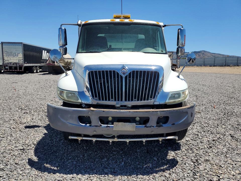 2007 International 4000 series VIN 1HTMPAFN67H390851 COPART salvage auction — MINOR DENT/SCRATCHES, Ca - Certificate Of Title, sold $3,200 on 2026-07-29 (photo 5)
