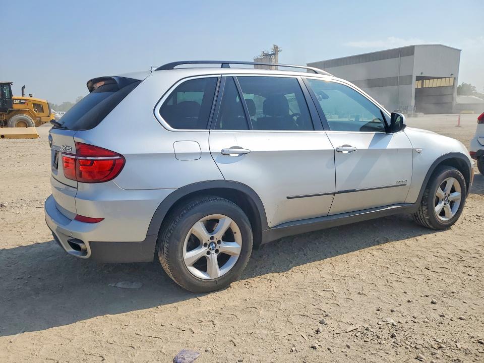2012 BMW X5 VIN 5UXZV8C54CL422174 COPART salvage auction — MINOR DENT/SCRATCHES, Ks - Dealer Only Clean Title, sold $450 on 2026-07-28 (photo 3)