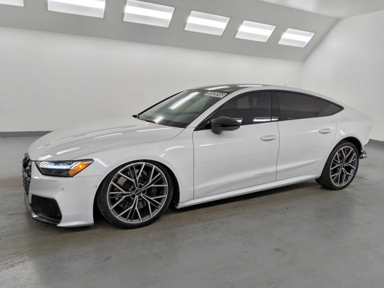 2025 Audi S7 VIN WAURFBF22SN016679 — COPART salvage auction photo