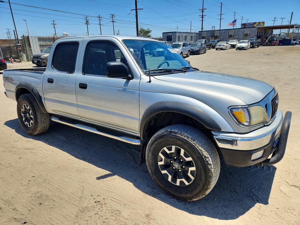 2002 Toyota Tacoma VIN 5TEGN92N32Z099221 COPART salvage auction — VANDALISM, CA - SALVAGE CERTIFICATE, sold $4,300 on 2026-07-16 (photo 4)