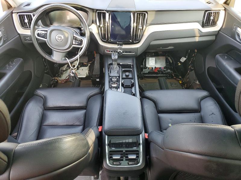 2018 Volvo Xc60 VIN YV4102RL9J1064883 COPART salvage auction — WATER/FLOOD, Ny - Mv907A-Flood Salvage, sold $7,400 on 2026-07-22 (photo 8)