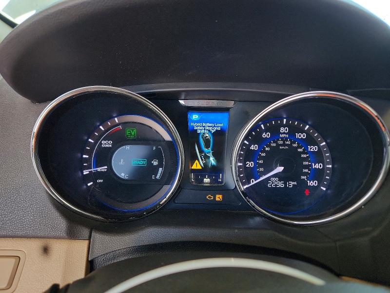 2015 Hyundai Sonata VIN KMHEC4A49FA127303 COPART salvage auction — MECHANICAL, CA - DIS/DLR/EXP ONLY CLEAN TITLE, sold $150 on 2026-07-30 (photo 9)