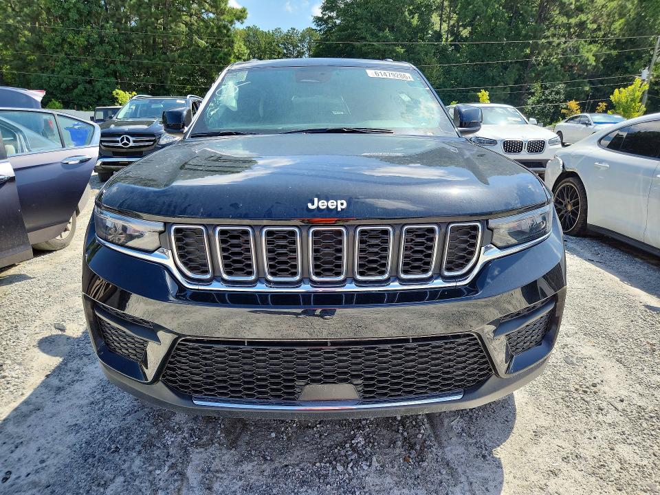 2025 Jeep Cherokee VIN 1C4RJGAG8SC370896 COPART salvage auction — SIDE, GA - CERTIFICATE OF TITLE, sold $18,200 on 2026-07-28 (photo 5)