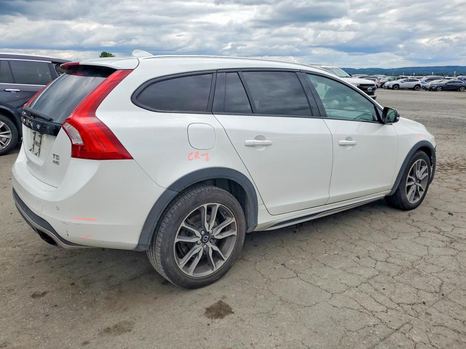 2015 Volvo V60 VIN YV4612HM5F1000893 COPART salvage auction — FRONT END, Pa - Certificate Of Salvage, sold $675 on 2026-08-04 (photo 3)