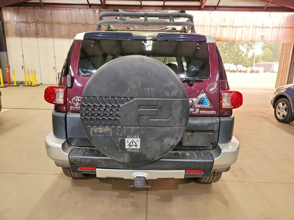 2007 Toyota Fj cruiser VIN JTEBU11F270028524 COPART salvage auction — MINOR DENT/SCRATCHES, Nh - Certificate Of Title (P), sold $7,800 on 2026-07-23 (photo 6)
