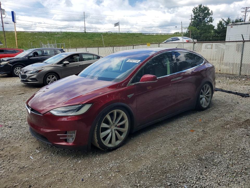 2016 Tesla Model x VIN 5YJXCAE44GFF00040 — COPART salvage auction photo
