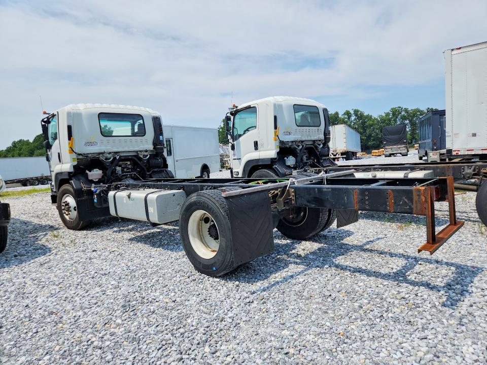 2019 Isuzu FTR VIN 54DK6S161KSG00926 COPART salvage auction — MINOR DENT/SCRATCHES, MD - CERTIFICATE OF TITLE, sold $8,700 on 2026-07-28 (photo 2)