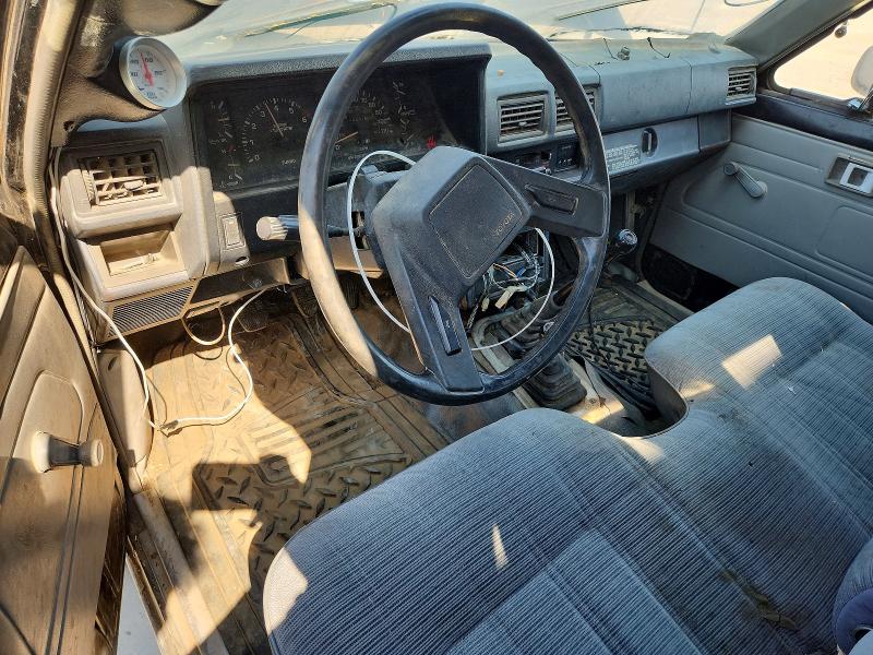 1986 Toyota Pickup VIN JT4RN63BXG0041531 COPART salvage auction — NORMAL WEAR, Sd - Certificate Of Title, sold $1,350 on 2026-07-28 (photo 8)