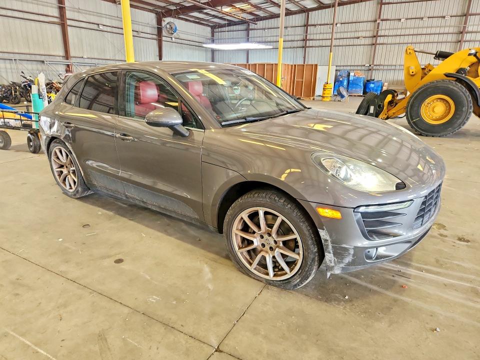 2018 Porsche Macan VIN WP1AA2A54JLB05680 COPART salvage auction — REAR END, Fl - Cert Of Title Slvg Rebuildable, sold $9,700 on 2026-08-19 (photo 4)