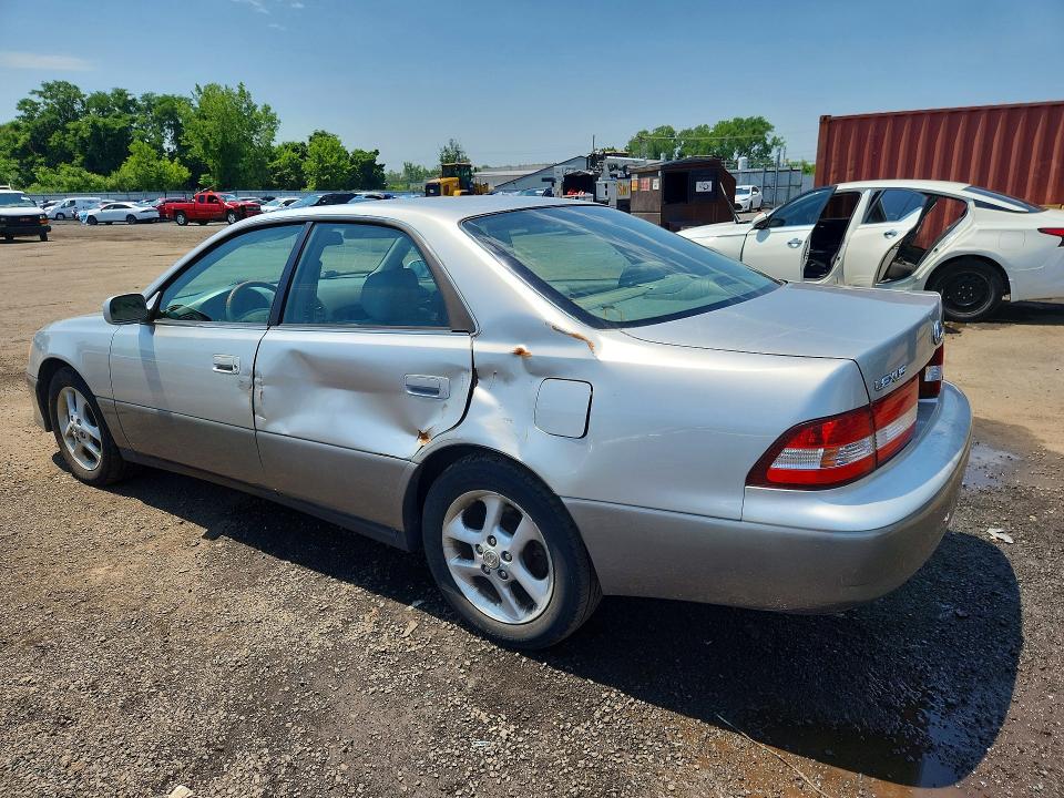 2001 Lexus Es 300 VIN JT8BF28G815109510 COPART salvage auction — SIDE, Ct - Cert Of Title-Salvage, sold $450 on 2026-07-10 (photo 2)