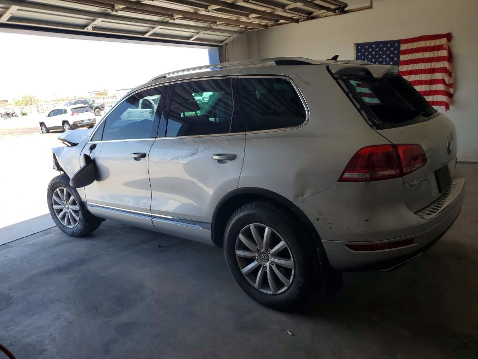 2012 Volkswagen Touareg VIN WVGFF9BP0CD005246 COPART salvage auction — FRONT END, Tx - Salvage Vehicle Title, sold $300 on 2026-08-07 (photo 2)