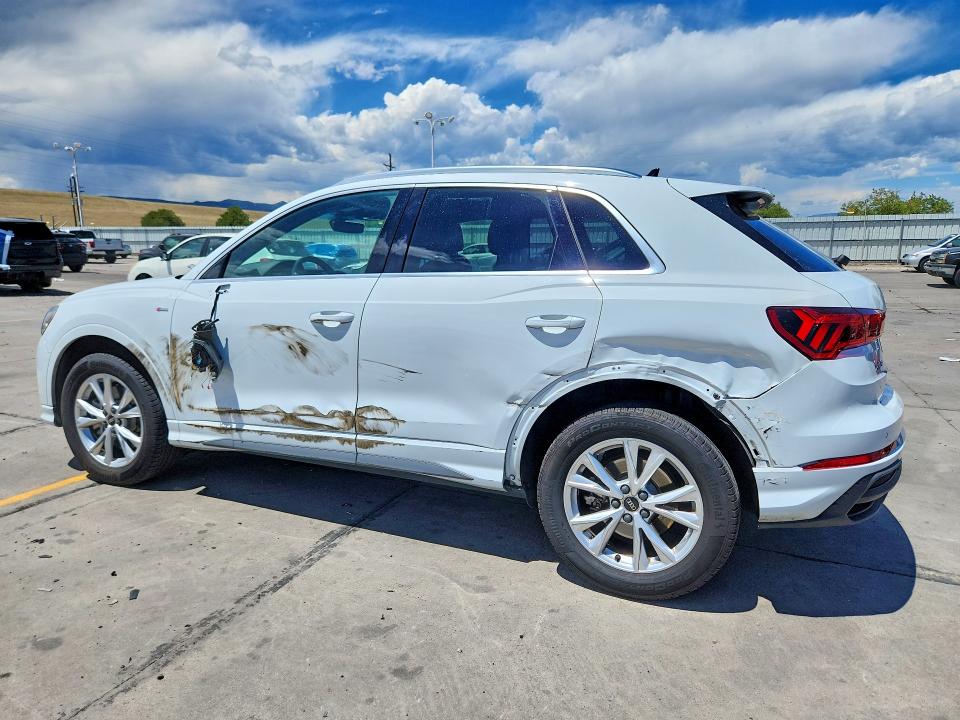 2023 Audi Q3 VIN WA1EECF37P1031223 COPART salvage auction — SIDE, Co - Public - Salvage Title, sold $13,400 on 2026-08-05 (photo 2)
