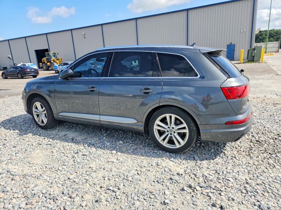 2017 Audi Q7 VIN WA1MAAF72HD054147 COPART salvage auction — MINOR DENT/SCRATCHES, Mi - Certificate Of Title, sold $2,150 on 2026-07-27 (photo 2)