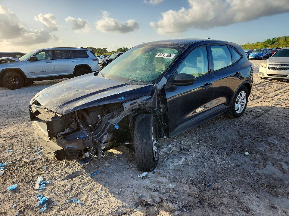 2021 Ford Escape VIN 1FMCU0F65MUA98000 COPART salvage auction — FRONT END, Fl - Cert Of Title Slvg Rebuildable, sold $3,900 on 2026-07-21 (photo 1)