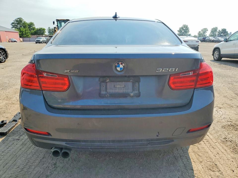 2013 BMW 3 series VIN WBA3B3C56DF536970 COPART salvage auction — FRONT END, ON - PERMIT NO BRAND - UNFIT, sold $425 on 2026-07-28 (photo 6)