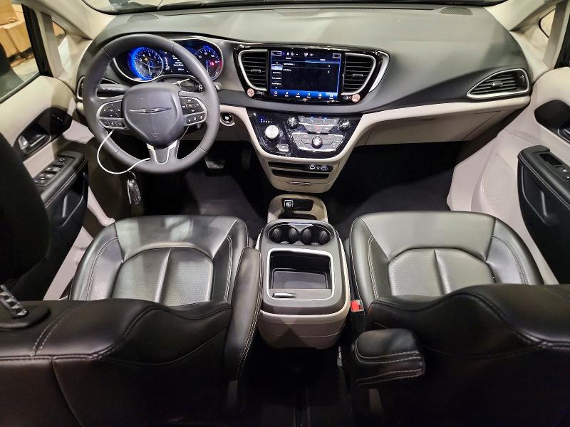 2023 Chrysler Pacifica VIN 2C4RC1BG5PR627310 COPART salvage auction — FRONT END, WA - VEHICLE CERT OF OWNERSHIP-TITL, sold $10,500 on 2026-07-27 (photo 8)