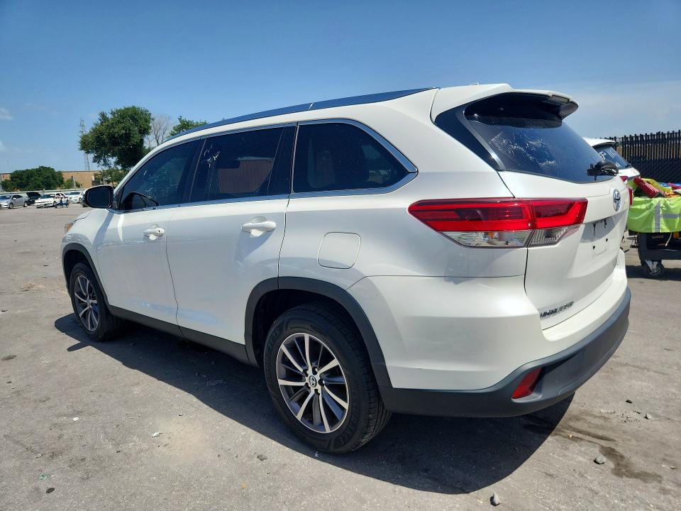 2019 Toyota Highlander VIN 5TDKZRFH0KS342774 COPART salvage auction — FRONT END, FL - CERTIFICATE OF TITLE (P), sold $12,700 on 2026-07-28 (photo 2)