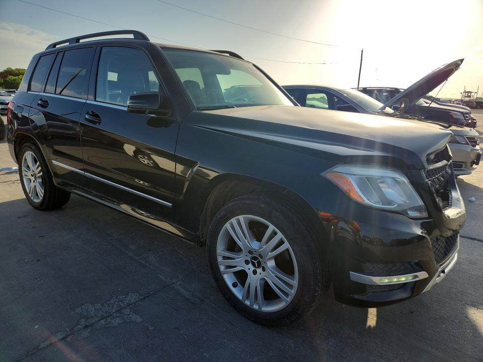 2015 Mercedes-benz Glk-klasse VIN WDCGG0EB3FG350527 COPART salvage auction — FRONT END, Tx - Salvage Vehicle Title, sold $175 on 2026-07-27 (photo 4)