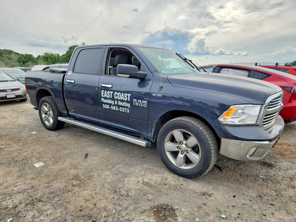2015 Ram 1500 VIN 1C6RR7LG7FS672415 COPART salvage auction — MINOR DENT/SCRATCHES, MA - CERTIFICATE OF TITLE, sold $1,100 on 2026-07-21 (photo 4)
