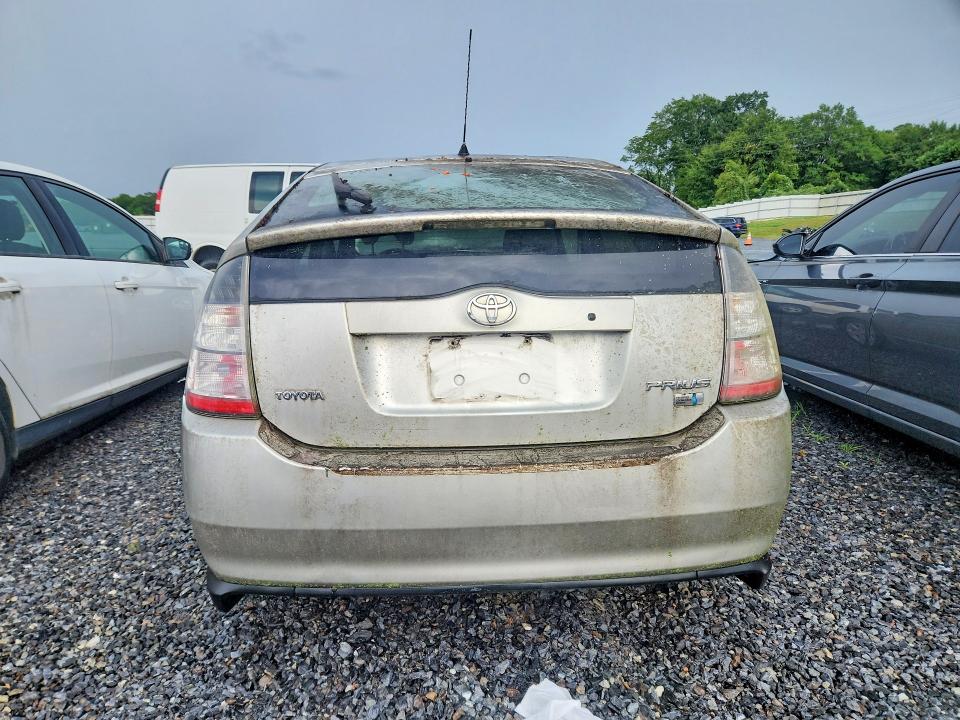 2005 Toyota Prius VIN JTDKB20UX50121840 COPART salvage auction — MECHANICAL, NC - DEALER ONLY CLEAN TITLE, sold $175 on 2026-07-29 (photo 6)