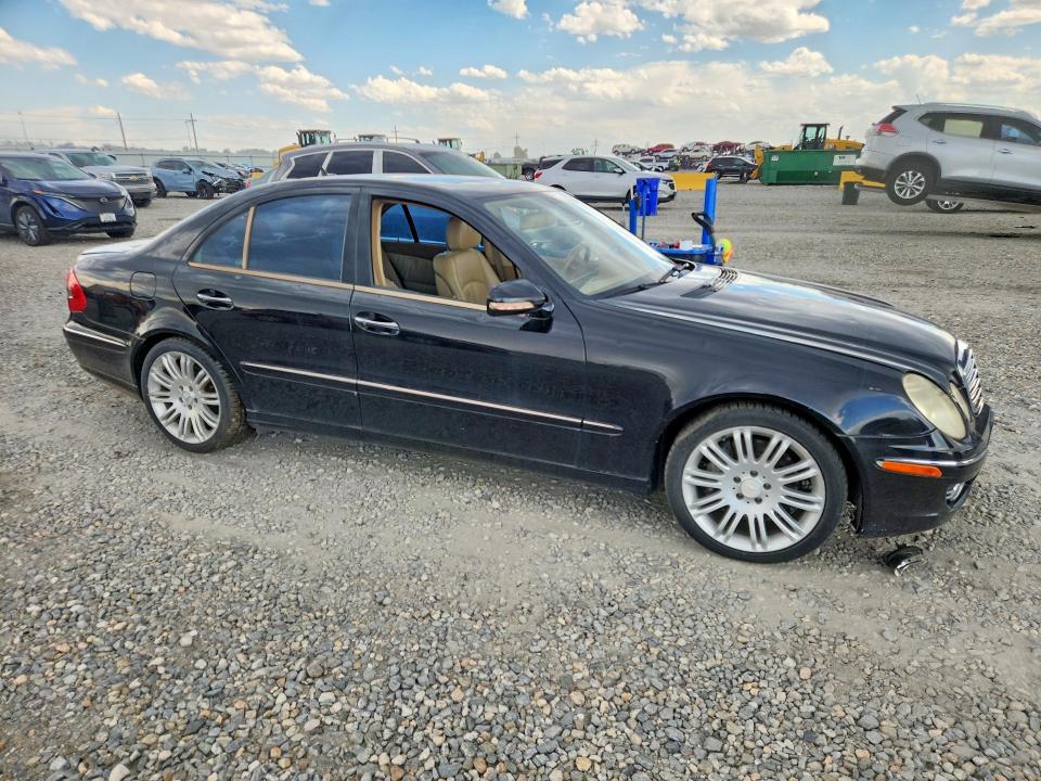 2007 Mercedes-benz E-klasse VIN WDBUF72XX7B024645 COPART salvage auction — HAIL, Co - Certificate Of Title (P), sold $425 on 2026-08-13 (photo 4)