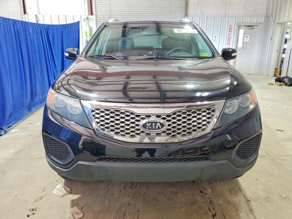 2013 Kia Sorento VIN 5XYKTDA23DG315897 COPART salvage auction — MECHANICAL, Wv - Certificate Of Title, sold $600 on 2026-07-30 (photo 5)