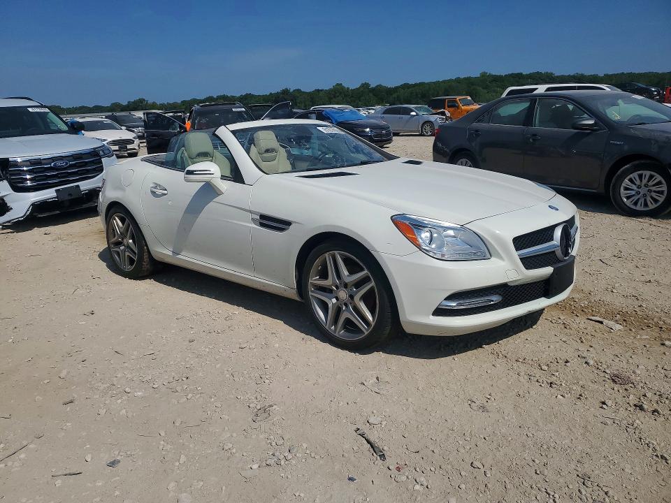2013 Mercedes-benz VIN WDDPK4HA5DF058238 COPART salvage auction — MINOR DENT/SCRATCHES, Wv - Certificate Of Title, sold $6,600 on 2026-07-28 (photo 4)