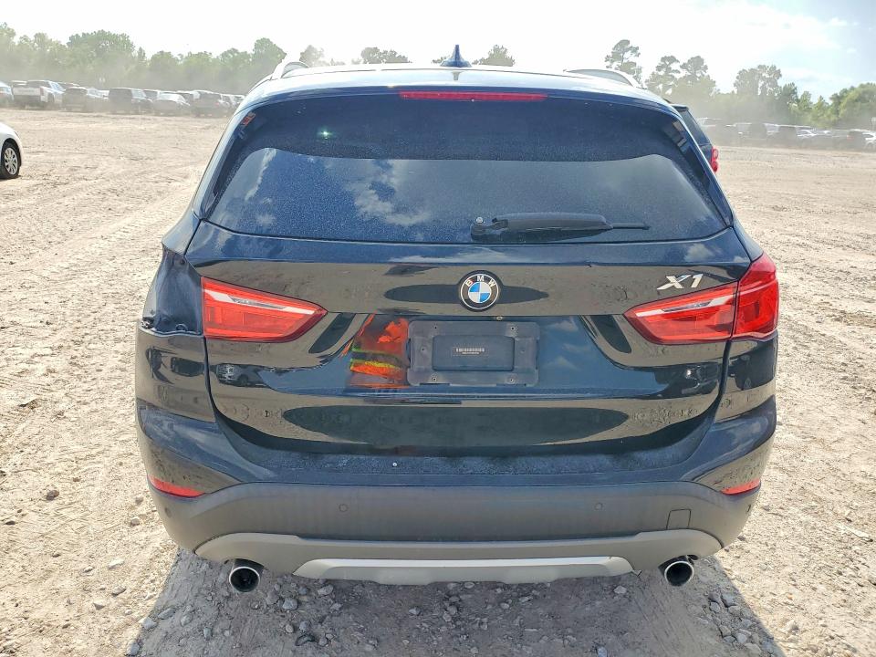 2017 BMW X1 VIN WBXHU7C33H5H37560 COPART salvage auction — SIDE, Tx - Salvage Vehicle Title, sold $1,950 on 2026-08-04 (photo 6)