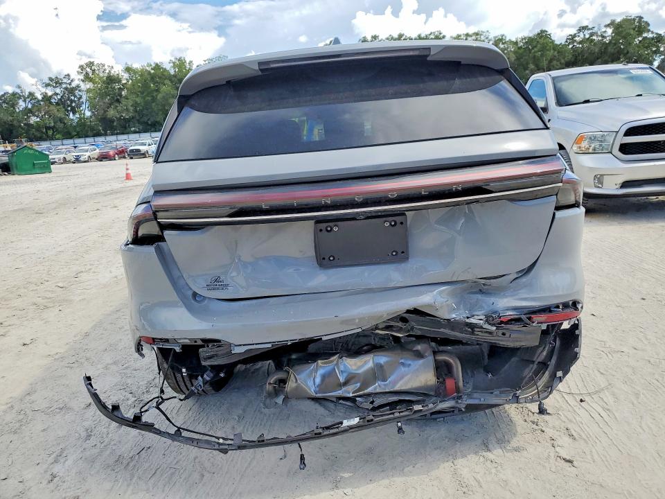 2026 Lincoln Nautilus VIN 5LMPJ8J44TJ034994 COPART salvage auction — REAR END, FL - CERT OF TITLE SLVG REBUILDABLE, sold $22,600 on 2026-09-15 (photo 6)