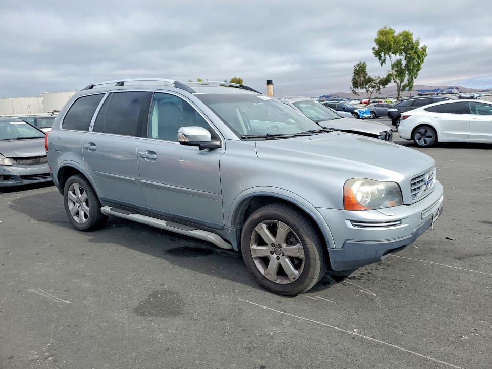 2011 Volvo Xc90 VIN YV4852CZ3B1582664 COPART salvage auction — MINOR DENT/SCRATCHES, CA - DIS/DLR/EXP ONLY CLEAN TITLE, sold $775 on 2026-07-15 (photo 4)