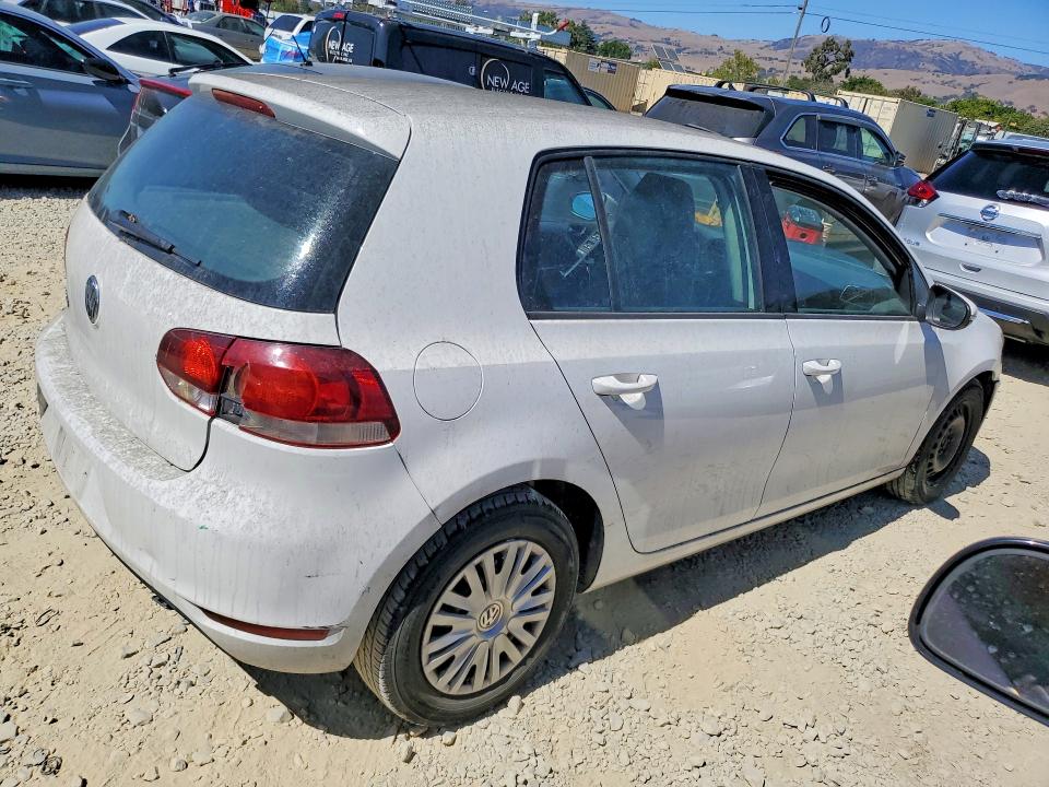 2013 Volkswagen Golf VIN WVWDB7AJ1DW131758 COPART salvage auction — FRONT END, CA - SALVAGE CERTIFICATE, sold $800 on 2026-08-04 (photo 3)