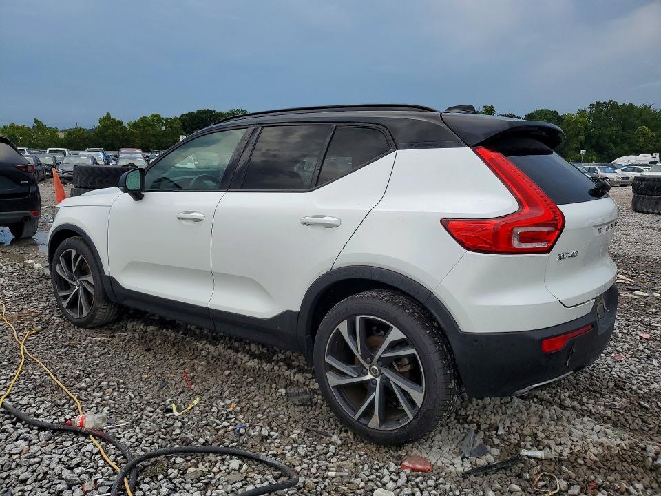 2020 Volvo Xc40 VIN YV4162UM2L2183810 COPART salvage auction — WATER/FLOOD, Al - Cert Of Title-Flood Salvage, sold $8,200 on 2026-07-07 (photo 2)