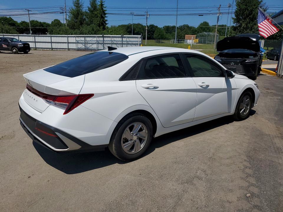 2025 Hyundai Elantra VIN KMHLL4DG0SU863049 COPART salvage auction — NORMAL WEAR, Md - Certificate Of Title (P), sold $4,250 on 2026-07-21 (photo 3)