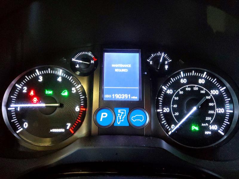 2018 Lexus Gx 460 VIN JTJBM7FX5J5206443 COPART salvage auction — MINOR DENT/SCRATCHES, NY - CERTIFICATE OF TITLE (P), sold $8,800 on 2026-07-30 (photo 9)